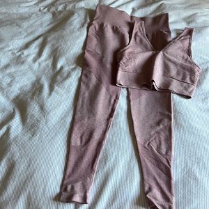 Dusty pink workout set